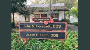 Forstadt N Julie, DDS